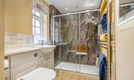 2 Bed in Winterbourne Dauntsey 6