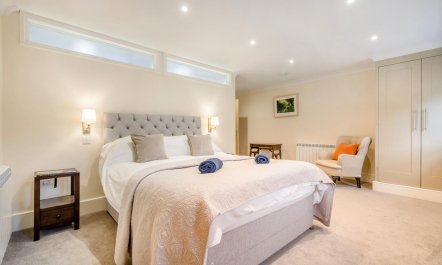 2 Bed in Winterbourne Dauntsey 5