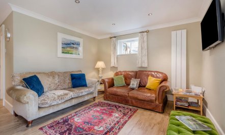 2 Bed in Winterbourne Dauntsey 9
