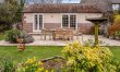 2 Bed in Winterbourne Dauntsey 0