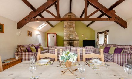 3 Bed in Bentham 5