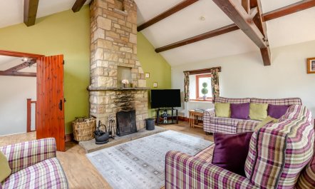 3 Bed in Bentham