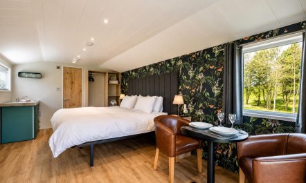 1 Bed in Bentham 1
