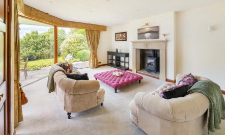 3 Bed in Windermere
