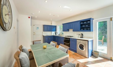 3 Bed in Windermere 5