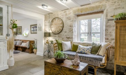 3 Bed in Ellwood