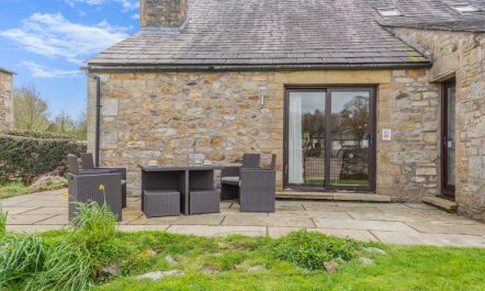 3 Bed in Bentham 7
