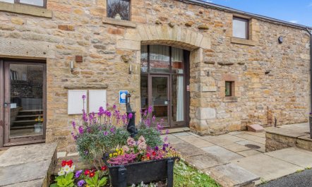 3 Bed in Bentham 6