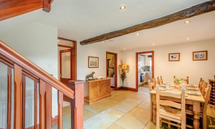 3 Bed in Bentham 5