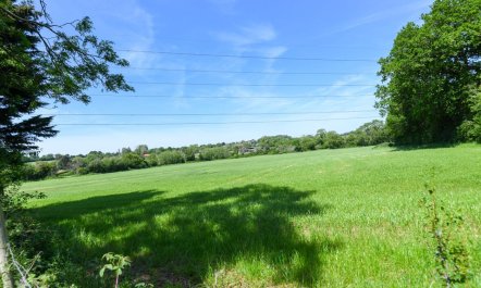 2 Bed in Brokerswood 2