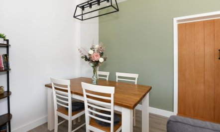 2 Bed in Brokerswood 7
