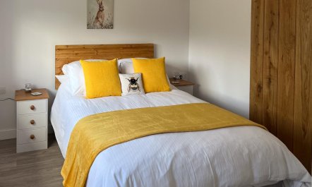 2 Bed in Brokerswood 8
