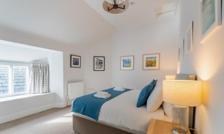 3 Bed in Market Place