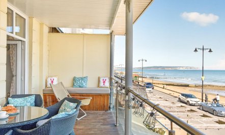 2 Bed in Shanklin 1