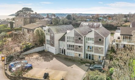 2 Bed in Penzance 6
