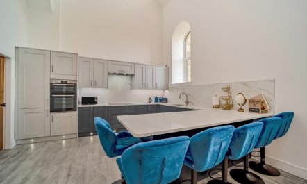 6 Bed in High Bonnybridge 4