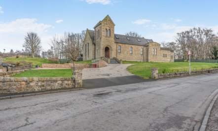 6 Bed in High Bonnybridge