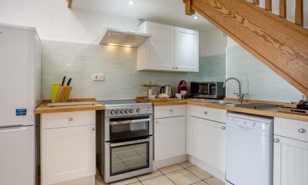 2 Bed in Risca 6