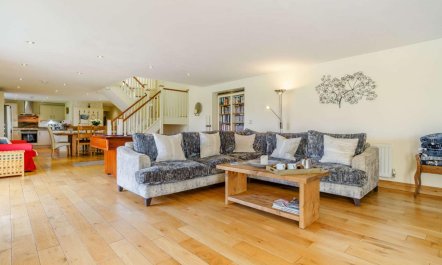 6 Bed in Middlesbrough 8