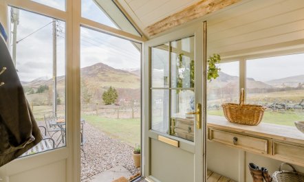 2 Bed in Glenshee 7