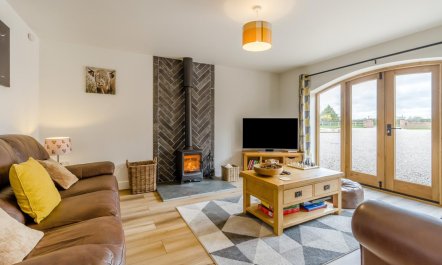 3 Bed in Northwood 7