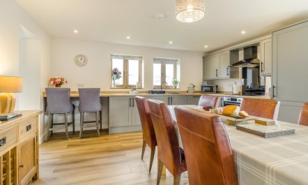3 Bed in Northwood