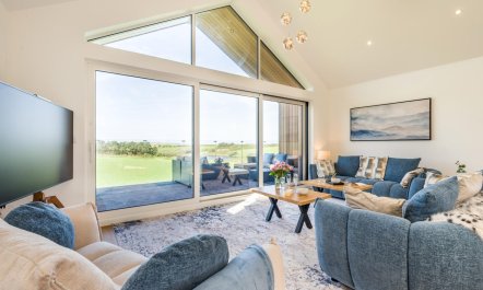 4 Bed in Padstow 1