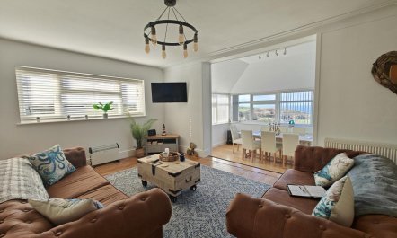 3 Bed in Tintagel
