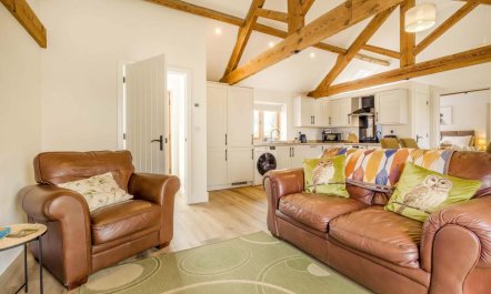 1 Bed in Northwood 2