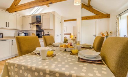 1 Bed in Northwood 6