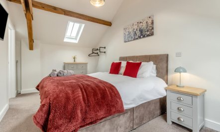 2 Bed in Northwood 9