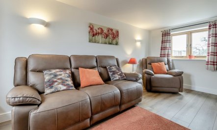 2 Bed in Northwood 7