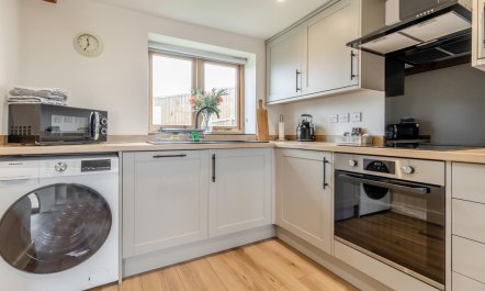 2 Bed in Northwood 9