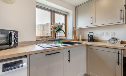 2 Bed in Northwood 6