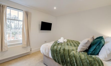 1 Bed in Cheltenham 9