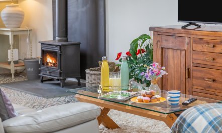 1 Bed in St. Wenn 9