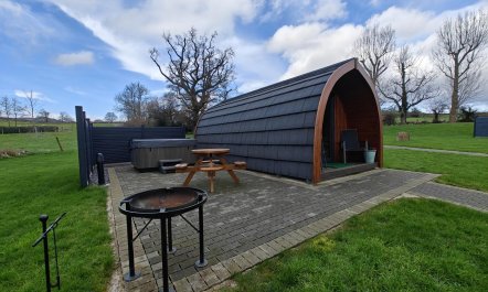 1 Bed in Tyn-y-Groes