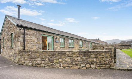 2 Bed in Gilwern
