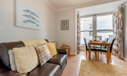 1 Bed in Tenby 5