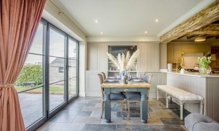 4 Bed in Liddington 1