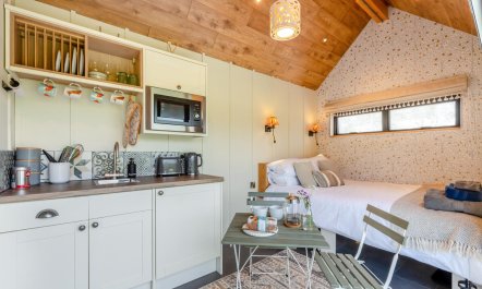 1 Bed in Woodbury Salterton 9