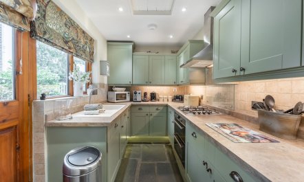 3 Bed in Windermere 7
