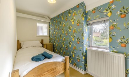 2 Bed in Hempstead 4