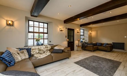 7 Bed in Kendal 2
