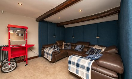 7 Bed in Kendal 8