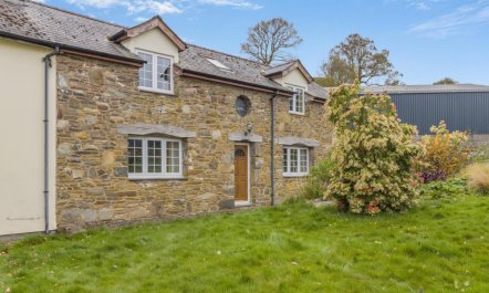 3 Bed in Llanidloes