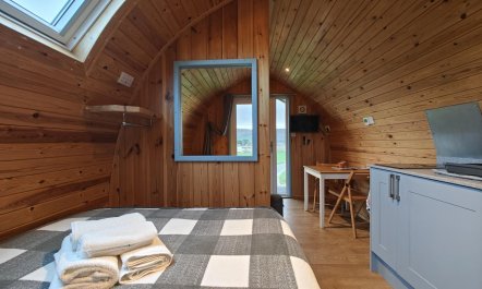 1 Bed in Tyn-y-Groes 8
