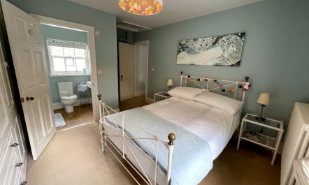 4 Bed in Castleton 9