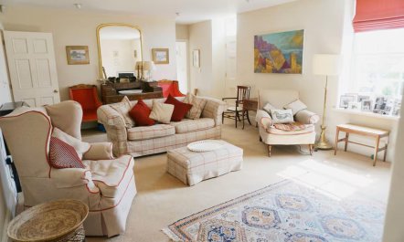 4 Bed in Castleton 2