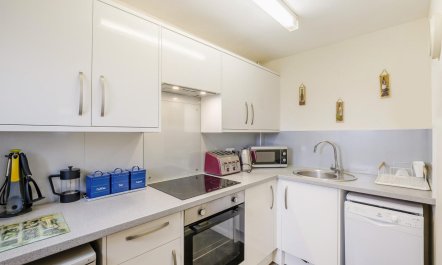 2 Bed in Hunston 4